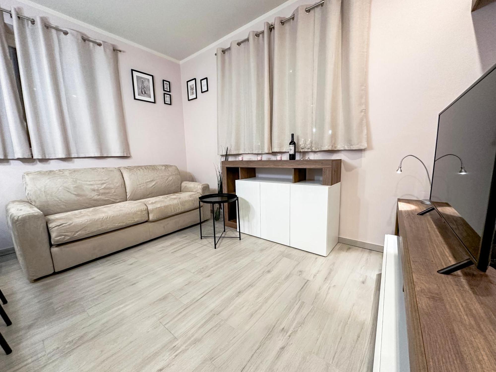 Ferienwohnung La Rosa Dei Venti Con Parcheggio E Ampio Giardino In Centro Lucca Exterior foto